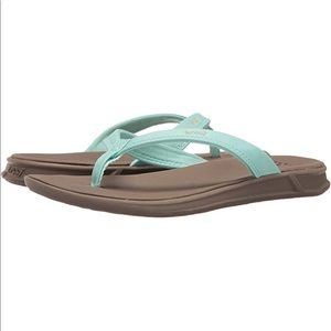 NWT Women’s Reef Rover Catch Sandals size 9, 10